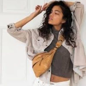 ✨NEW✨ Free People Wilder Sling in Tan!